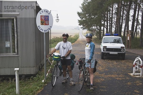 überqueren  Tschechische Republik  Tschechien  Fahrrad  Rad  Grenze