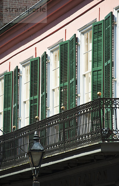 Fenster grün Balkon Jalousie