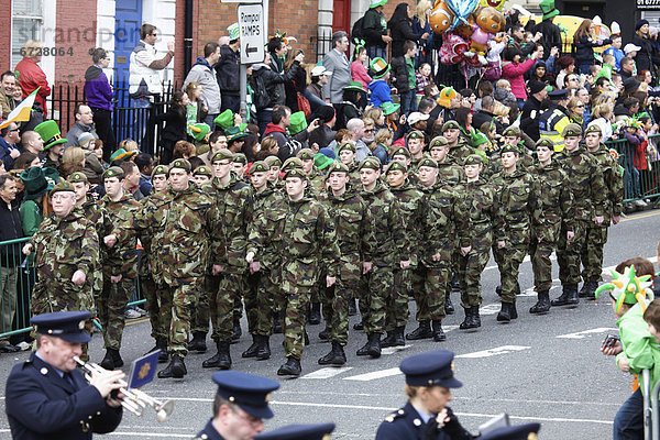 Tag  Heiligtum  März  marschieren  Militär  Parade