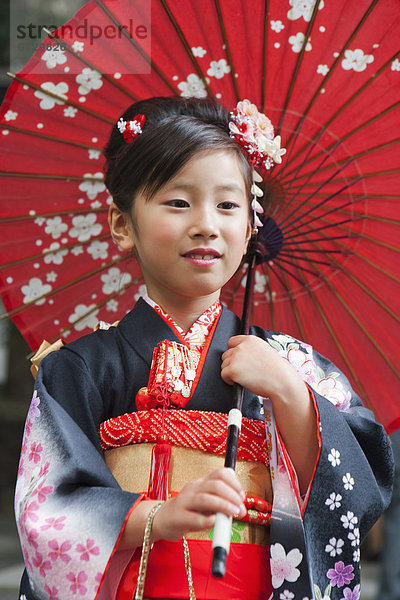Papier  Regenschirm  Schirm  halten  rot  jung  Kleidung  Mädchen  Kimono