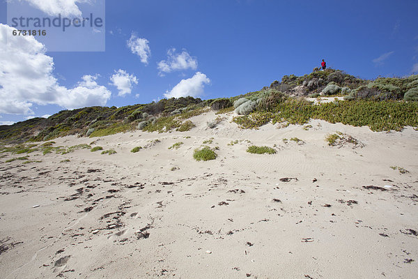 Mann  Strand  weiß  hoch  oben  Sand  Düne