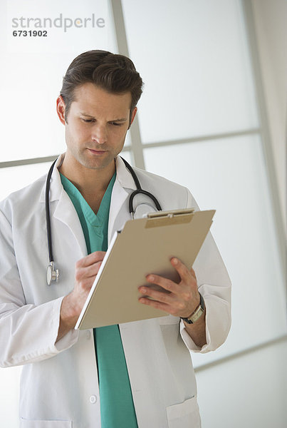 Arzt  Gesundheitspflege  füllen  füllt  füllend  Dokument