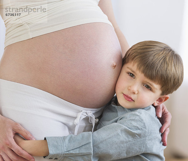 Junge - Person  Schwangerschaft  5-6 Jahre  5 bis 6 Jahre