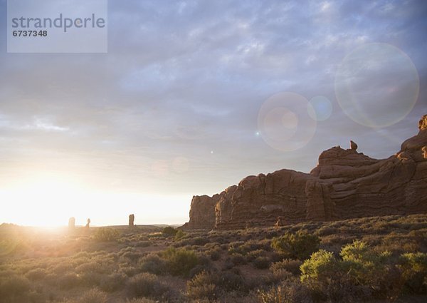 Vereinigte Staaten von Amerika  USA  Sonnenuntergang  Brücke  Moab  Utah