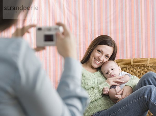 Fotografie  nehmen  Mutter - Mensch  Baby