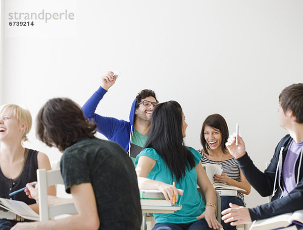 College-Studenten im Klassenzimmer