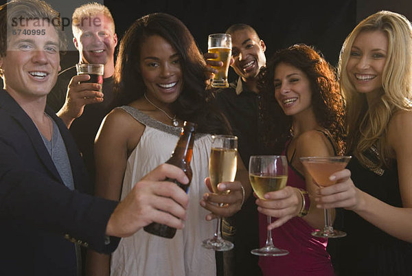 Portrait  Freundschaft  Fest  festlich  Nachtklub  Champagner