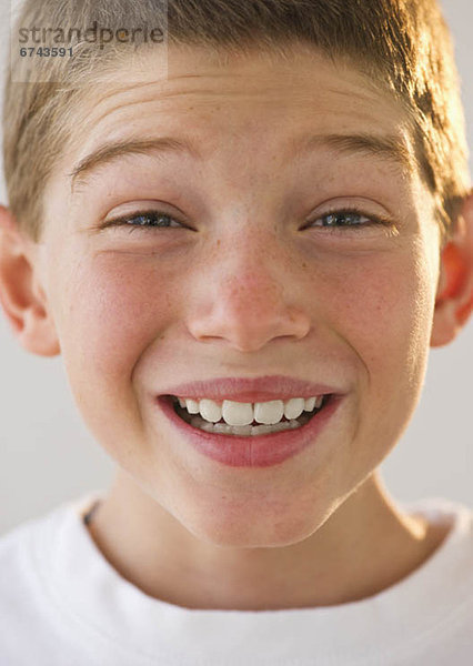 Portrait  lächeln  Junge - Person  10-11 Jahre  10 bis 11 Jahre