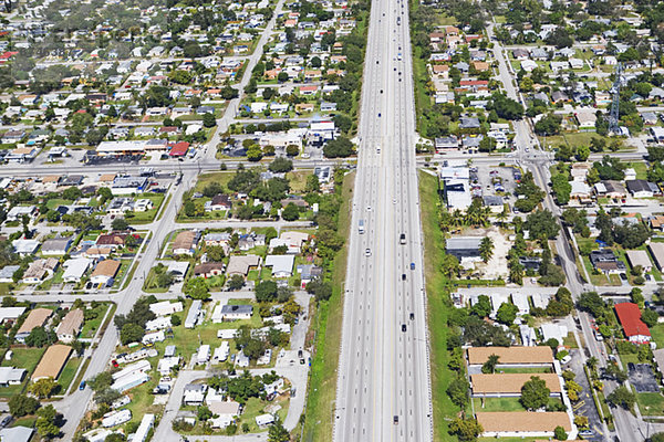 Vereinigte Staaten von Amerika USA Bundesstraße Nachbarschaft Ansicht Zimmer Luftbild Fernsehantenne Florida