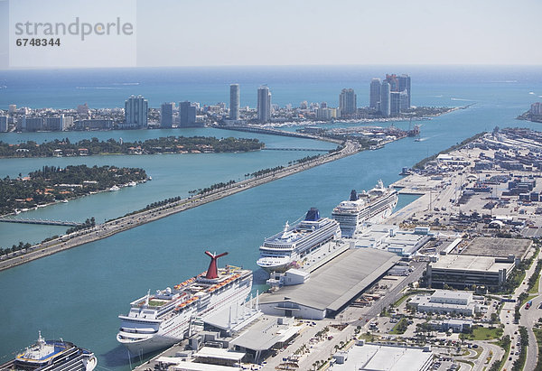 Fischereihafen  Fischerhafen  Vereinigte Staaten von Amerika  USA  Himmel  Florida  Miami