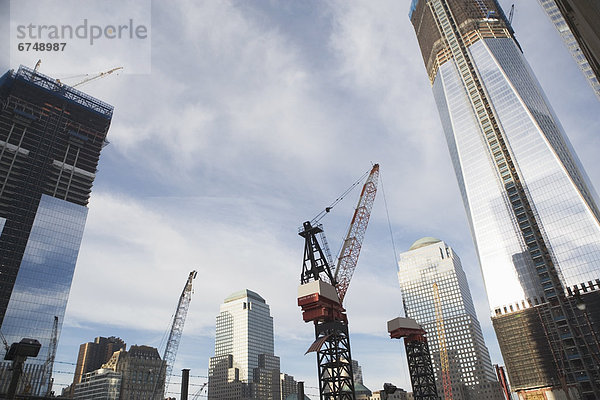 Vereinigte Staaten von Amerika  USA  niedrig  bauen  New York City  Hochhaus  Ansicht  Flachwinkelansicht  Winkel  New York State