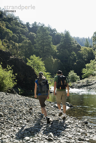 gehen  Fluss  wandern  vorwärts