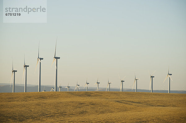 Reihe Windmühle Windpark