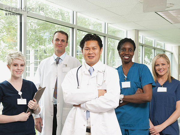 Portrait von Ärzten und Krankenschwestern