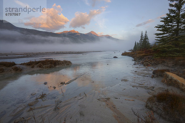 Morgen  Fluss  Sand  früh  Jasper Nationalpark  Alberta