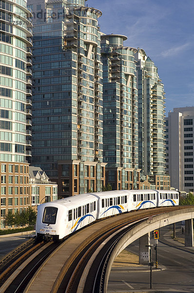 Gebäude  Entwicklung  Bach  unaufrichtig  British Columbia  Vancouver