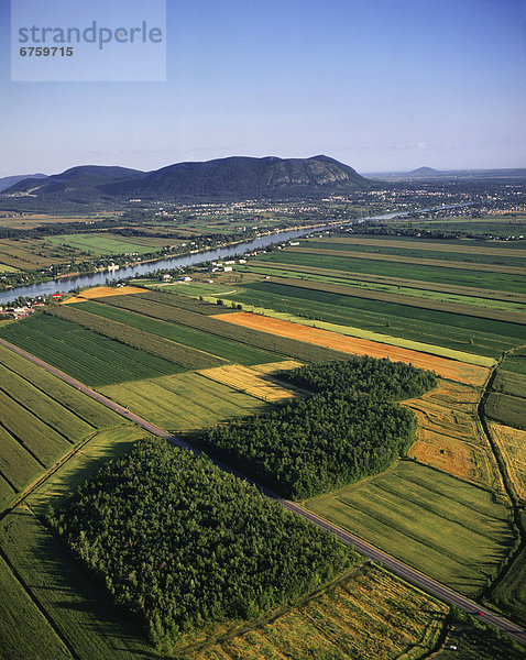 Fluss  Feld  Heiligtum  Quebec