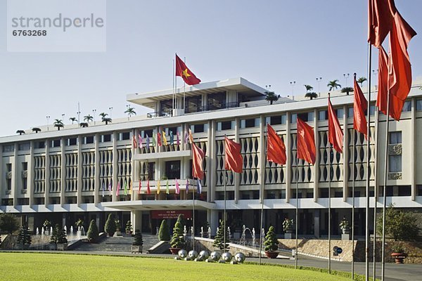 Großstadt  Palast  Schloß  Schlösser  Wiedervereinigung  Vietnam