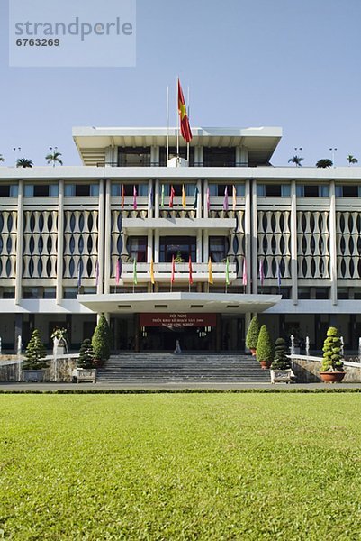 Großstadt  Palast  Schloß  Schlösser  Wiedervereinigung  Vietnam