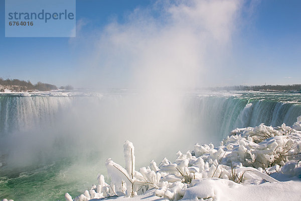 Niagara-Fälle im Winter