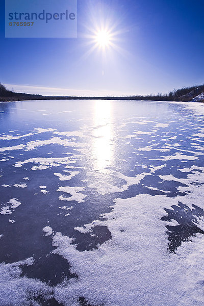 Winter  See  Eis  früh  Form  Formen  Manitoba  Winnipeg