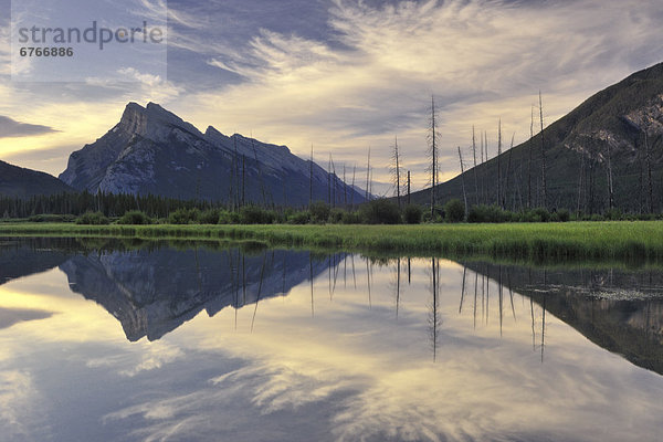 Mt. Rundle und Vermillion Seen  Banff-Nationalpark  Alberta