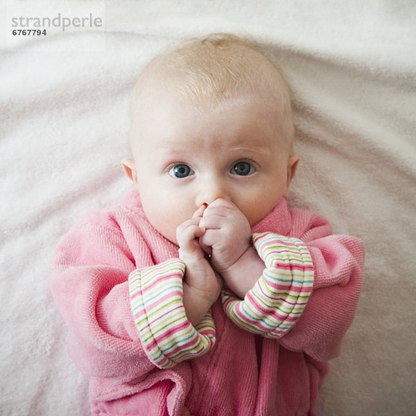 Portrait  Nachthemd  pink  Mädchen  Baby  Robe