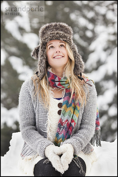 Vereinigte Staaten von Amerika  USA  Portrait  Frau  Winter  Kleidung  jung  Salt Lake City  Utah