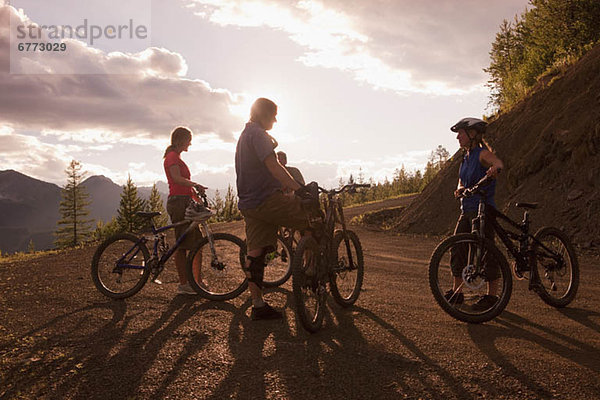 Berg  4  Fröhlichkeit  Freundschaft  radfahren  Fernie  British Columbia  British Columbia  Kanada