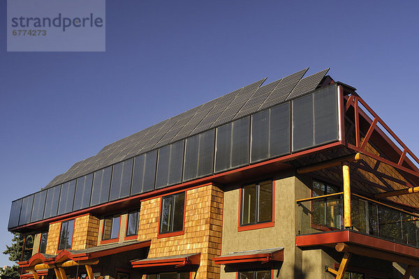 benutzen Wasser Energie energiegeladen Freundschaft Wärme Gebäude Material Sonnenenergie bauen Effizienz Umwelt Stärke Alberta Edmonton Elektrizität Strom Fossil alt