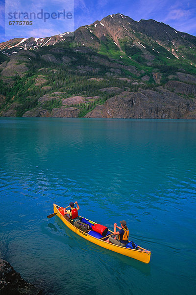 Wasserrand  See  Paddel  vorwärts  Kanute  British Columbia