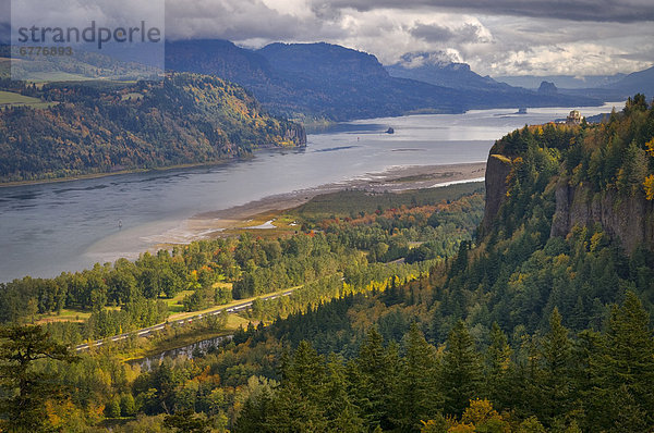 Vereinigte Staaten von Amerika  USA  Columbia River Gorge  Oregon