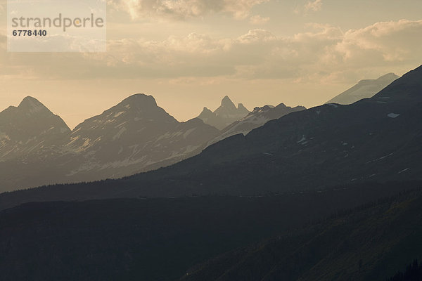 Vereinigte Staaten von Amerika  USA  Gebirge  Glacier Nationalpark  Gebirgszug