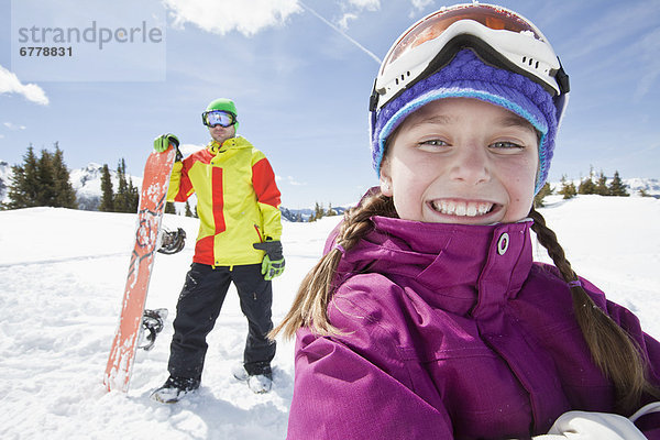 Vereinigte Staaten von Amerika  USA  Landschaftlich schön  landschaftlich reizvoll  Winter  Snowboard  Pose  Menschlicher Vater  Tochter  10-11 Jahre  10 bis 11 Jahre  Colorado  Telluride