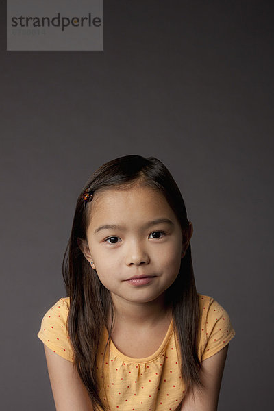Portrait  Studioaufnahme  5-9 Jahre  5 bis 9 Jahre  Mädchen