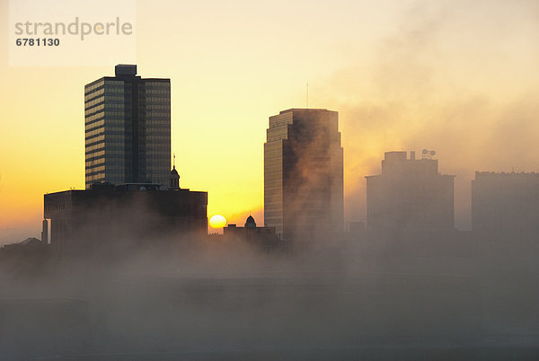 Vereinigte Staaten von Amerika  USA  Skyline  Skylines  Morgen  Großstadt  Nebel  früh  bedecken  Tennessee