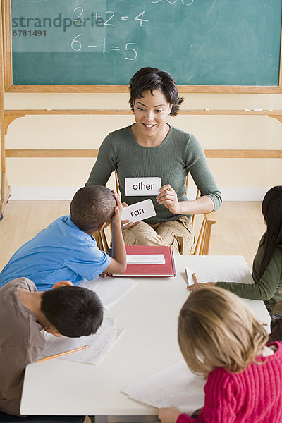 Lehrer  Klassenzimmer  5-9 Jahre  5 bis 9 Jahre