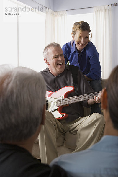 Freundschaft  Gitarre  Spaß