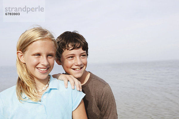 Freundschaft  lächeln  Strand