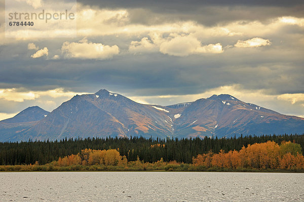 Wolke  über  Sturm  Herbst  Dawson City  Yukon