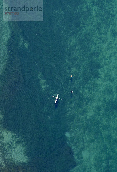 Ruderer und Schwimmer im Bodensee  Luftbild