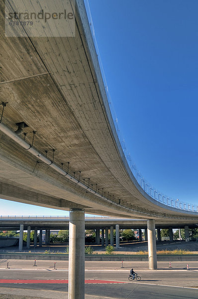 Autobahnbrücke München-Nord A9  Neubau fertiggestellt nach Sanierung  München  Bayern  Deutschland  Europa