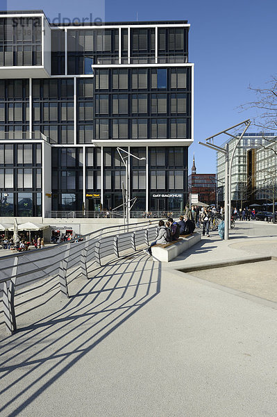 Modernes Geschäftsgebäude  Am Kaiserkai  Großer Grasbrook  HafenCity  Hansestadt Hamburg  Deutschland  Europa