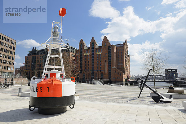Boje Elbe 1 und Anker  Internationales Maritimes Museum  Brooktorhafen  HafenCity  Hansestadt Hamburg  Deutschland  Europa