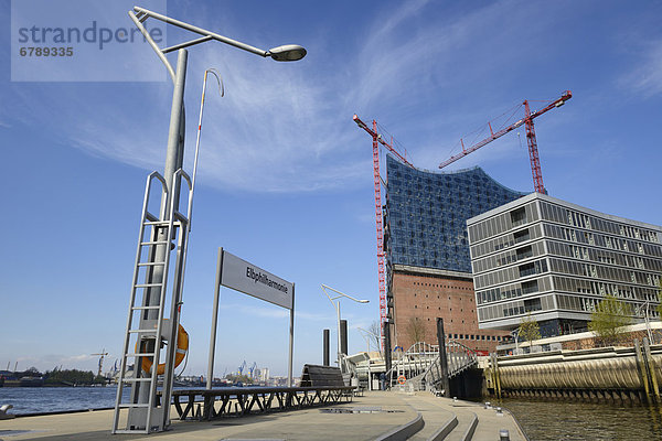 bauen Europa unterhalb Halle Fähre Ansicht Hamburg - Deutschland Deutschland Grasbrookhafen HafenCity Haltestelle Haltepunkt Station