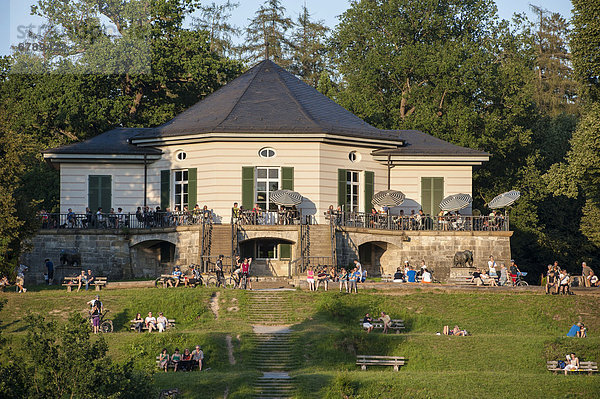 Bärenschlössle  ursprünglich ein Lustschloss  heute ein Restaurant  Stuttgarter Rotwildpark  Stuttgart  Baden-Württemberg  Deutschland  Europa