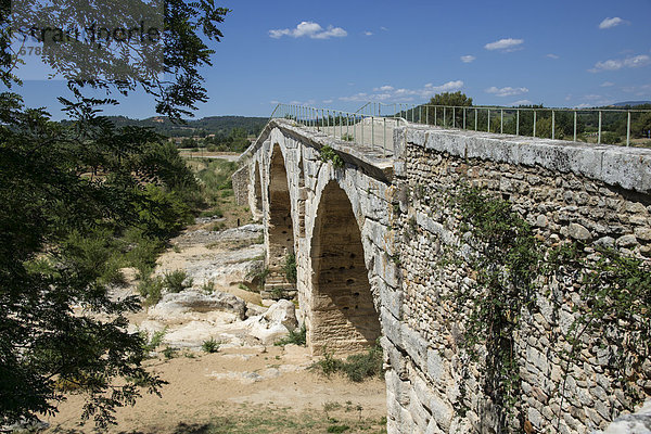 Pont Julien  Bonnieux  Apt  Provence-Alpes-CÙte díAzur  Frankreich  Europa