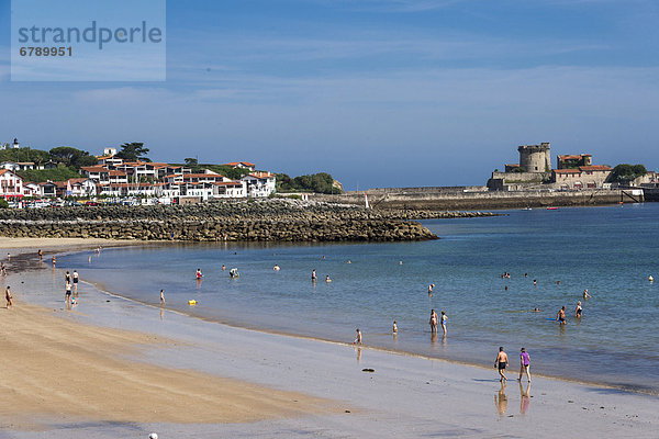 Strand von Ciboure in der Bucht von Saint Jean de Luz  Aquitaine  Frankreich  Europa  ÖffentlicherGrund