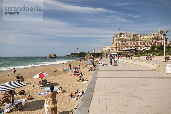 Grand Plage  Biarritz  Aquitaine  Frankreich  Europa  ÖffentlicherGrund