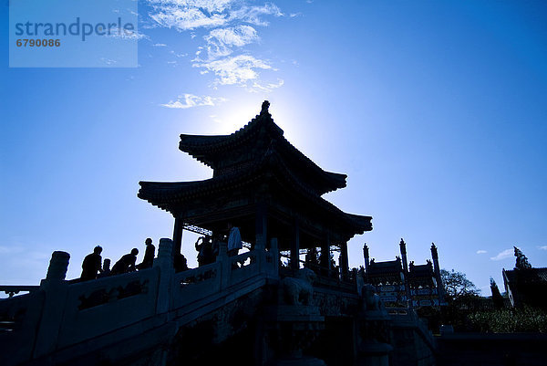 China  Peking  der Sommerpalast  eine Silhouette von Wenchang Pavillion.